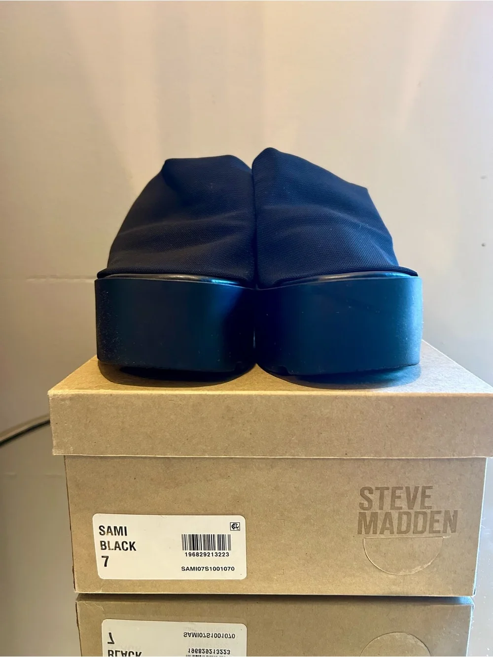 Steve Madden distinctive y2k